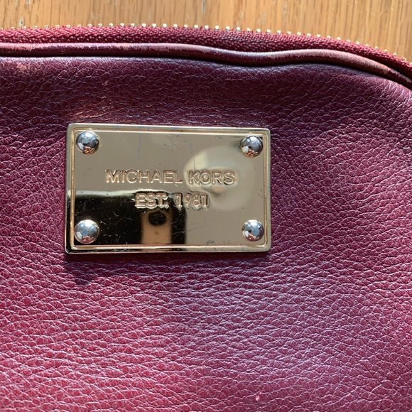michael Kors Wristlet - Picture 3 of 5
